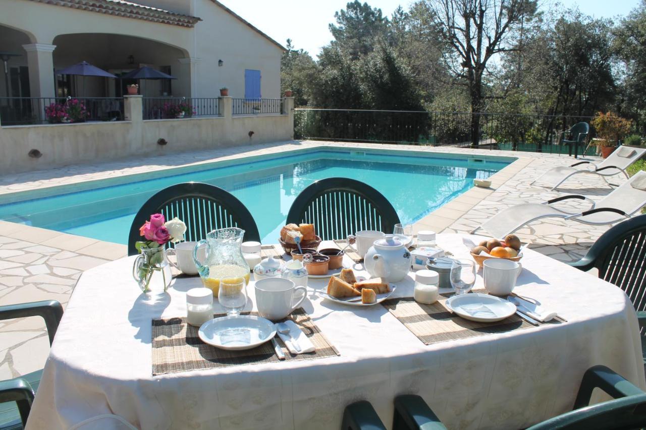 Bed and Breakfast La Maison De Jenny Montauroux Exteriér fotografie